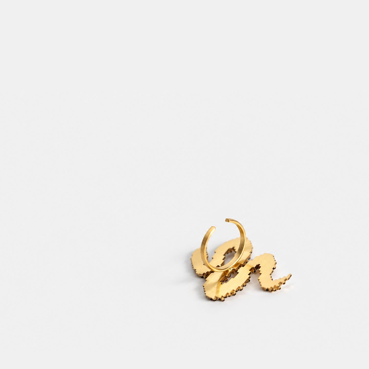 Venom ring