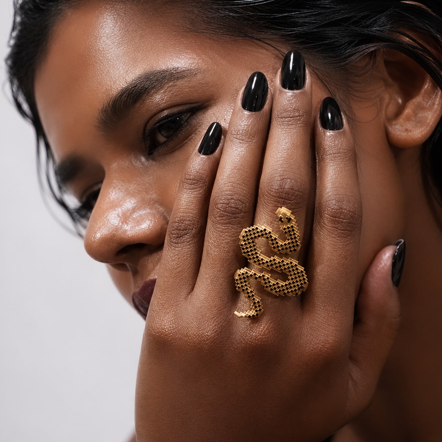 Venom ring