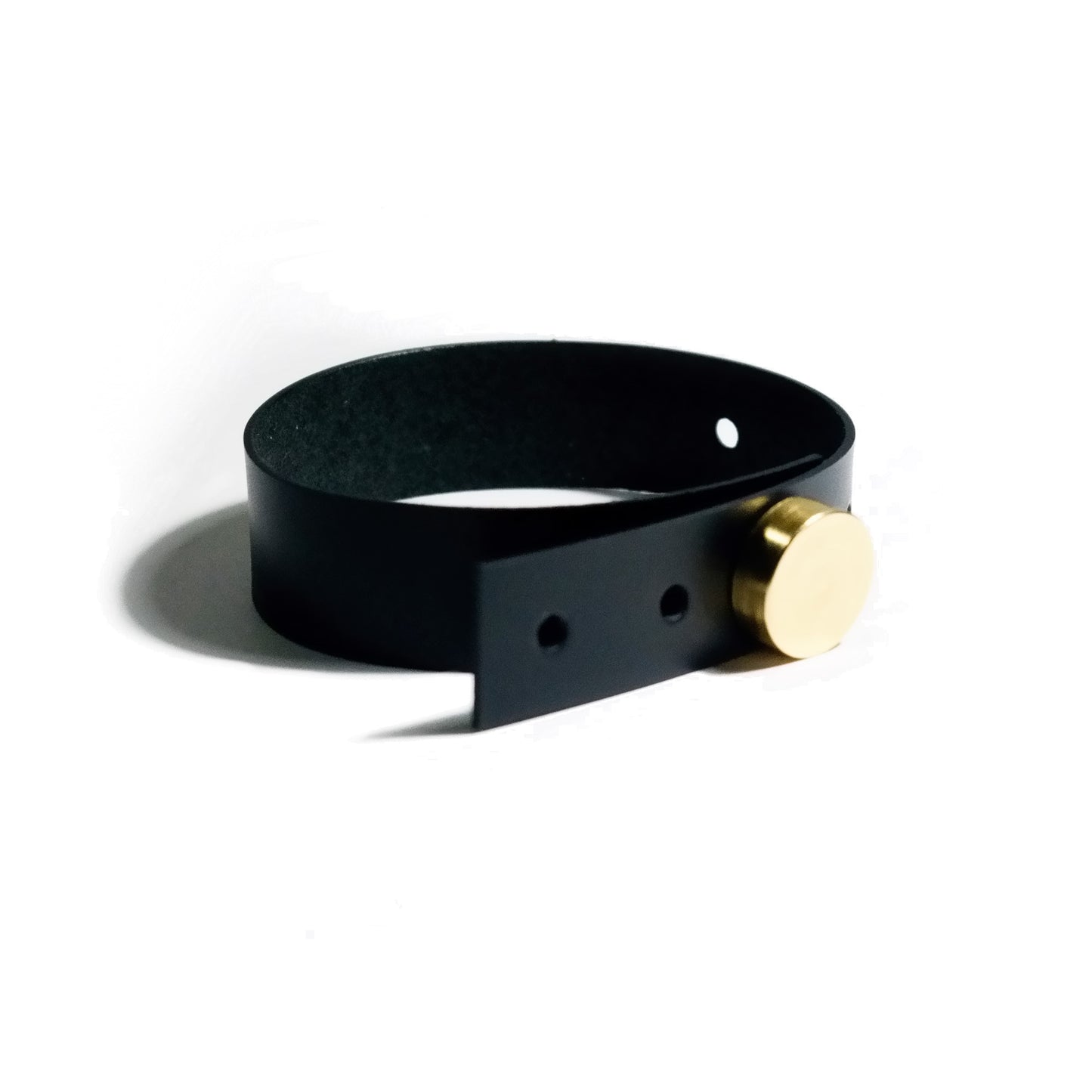 A Bar Circle Machination - Hand Accessory